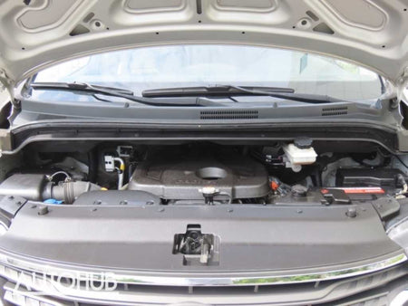 Hyundai Starex — photo 19