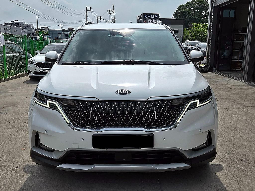 Kia Carnival — photo 01