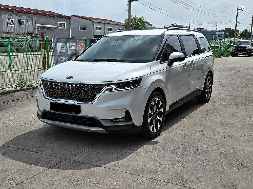 Kia Carnival — photo 02