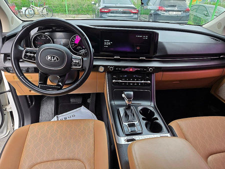 Kia Carnival — photo 05