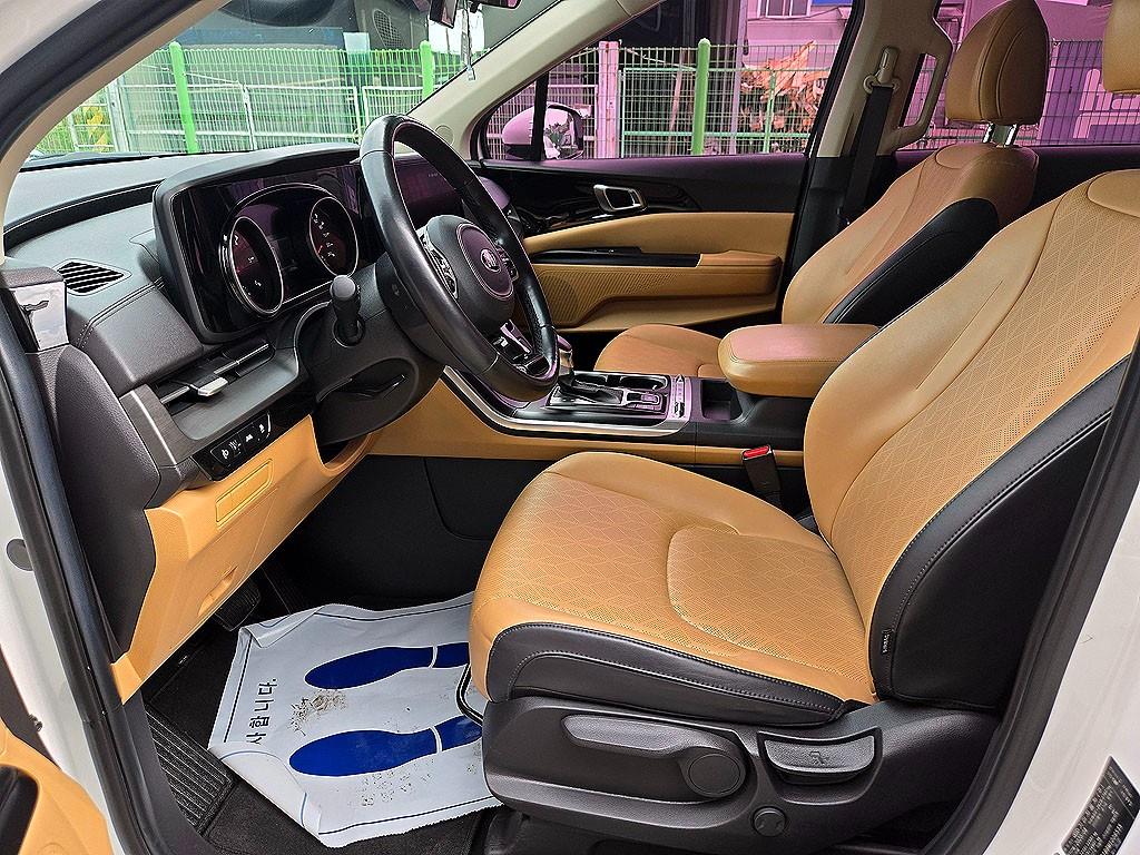 Kia Carnival — photo 06