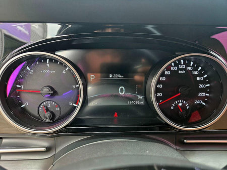 Kia Carnival — photo 09