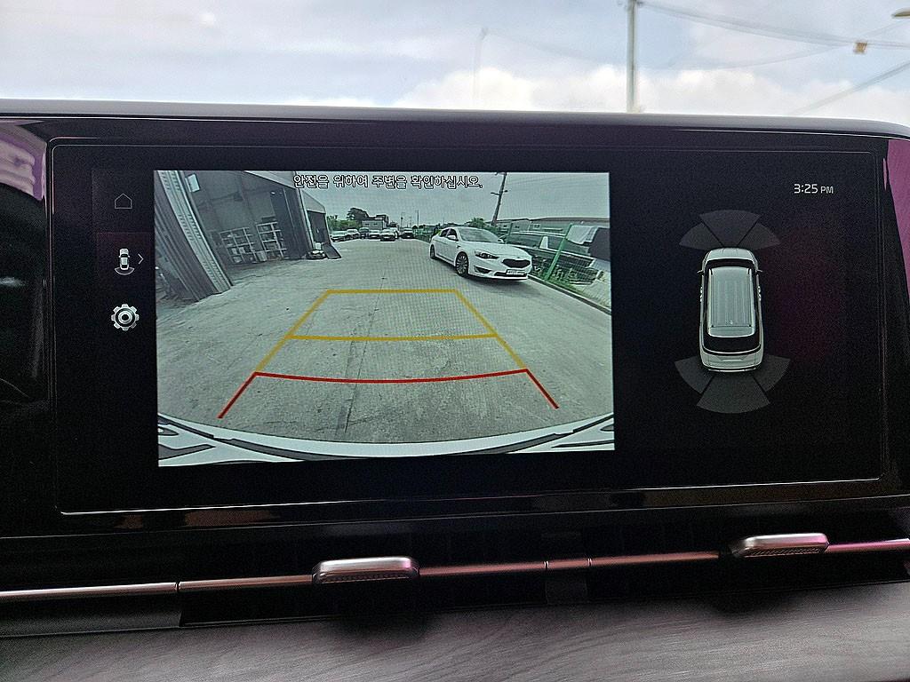 Kia Carnival — photo 13