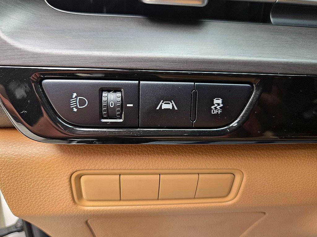 Kia Carnival — photo 15