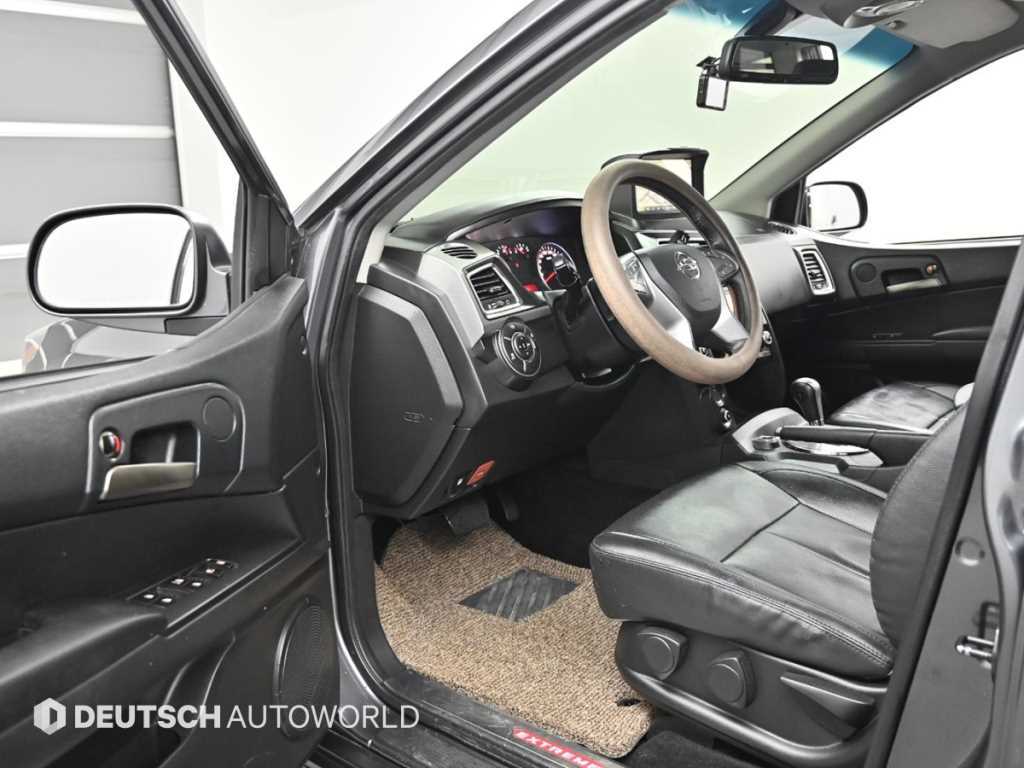 KGM KORANDO — photo 11