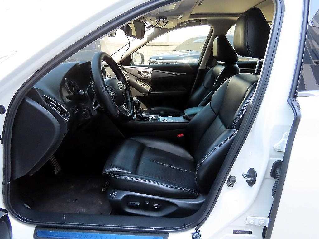 Infiniti Q50 — photo 05