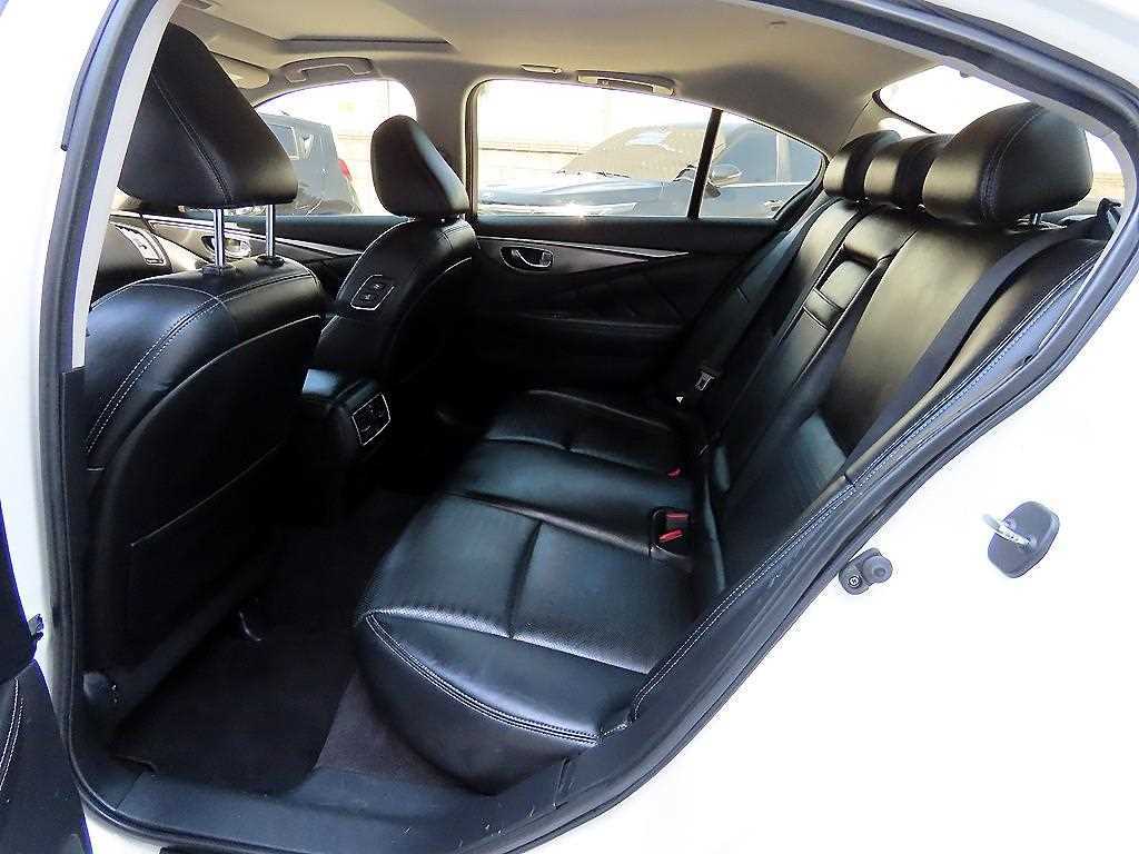 Infiniti Q50 — photo 06