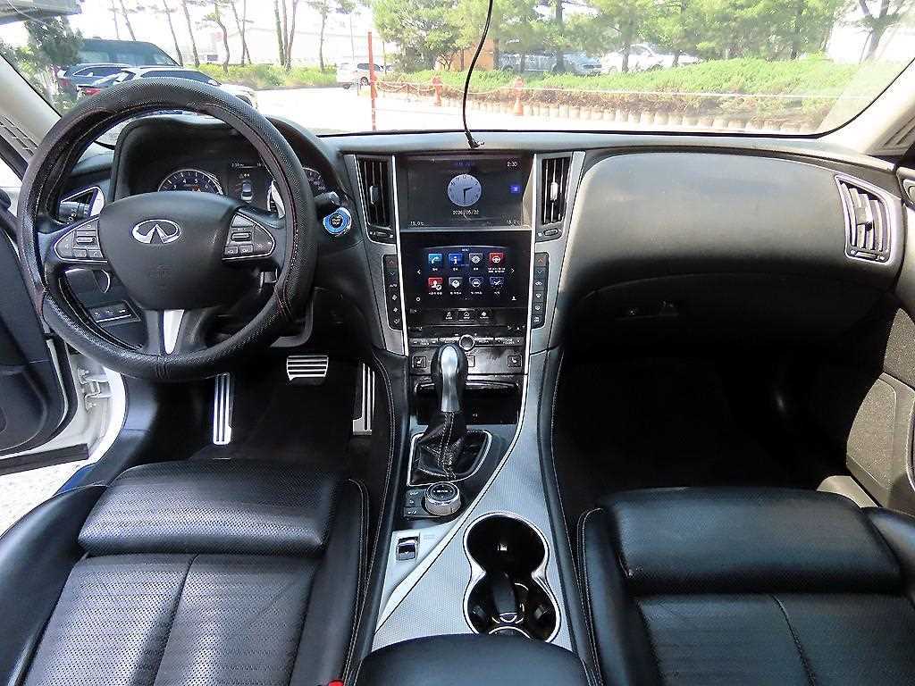 Infiniti Q50 — photo 07