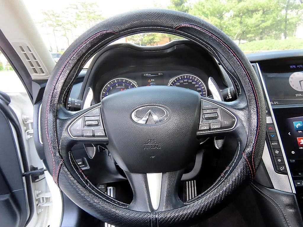 Infiniti Q50 — photo 08
