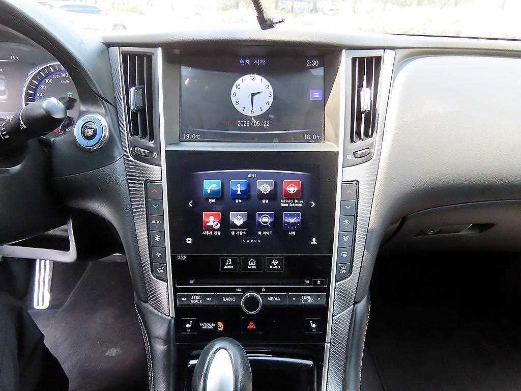 Infiniti Q50 — photo 13