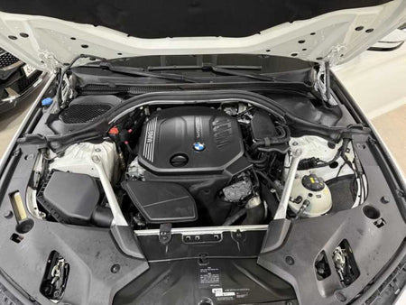 BMW 5-Series — photo 20