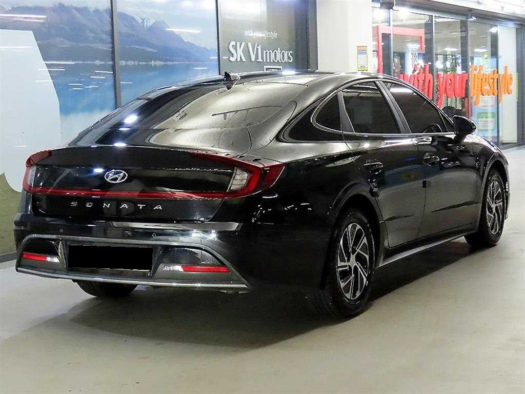 Hyundai Sonata — photo 04