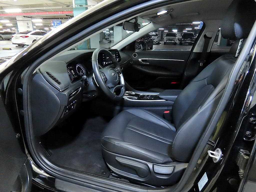 Hyundai Sonata — photo 06