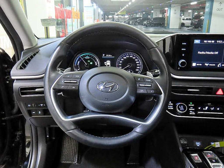 Hyundai Sonata — photo 08