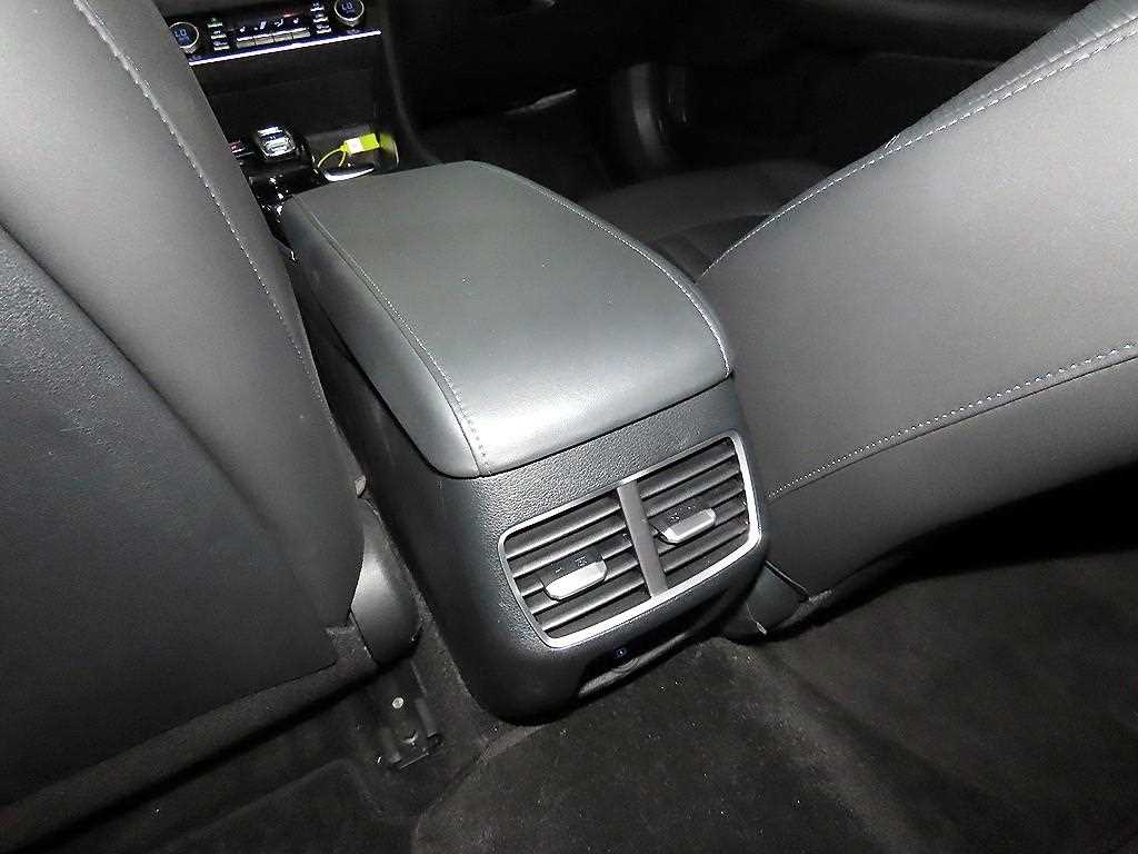 Hyundai Sonata — photo 17