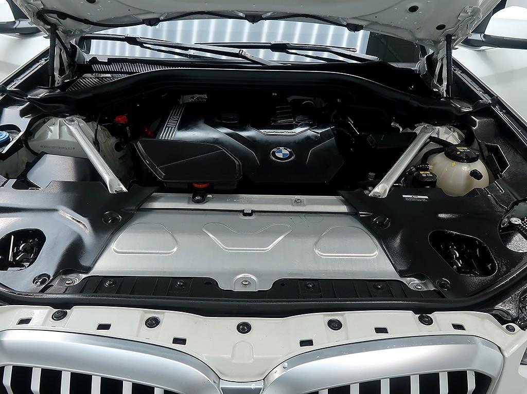 BMW X3 — photo 07