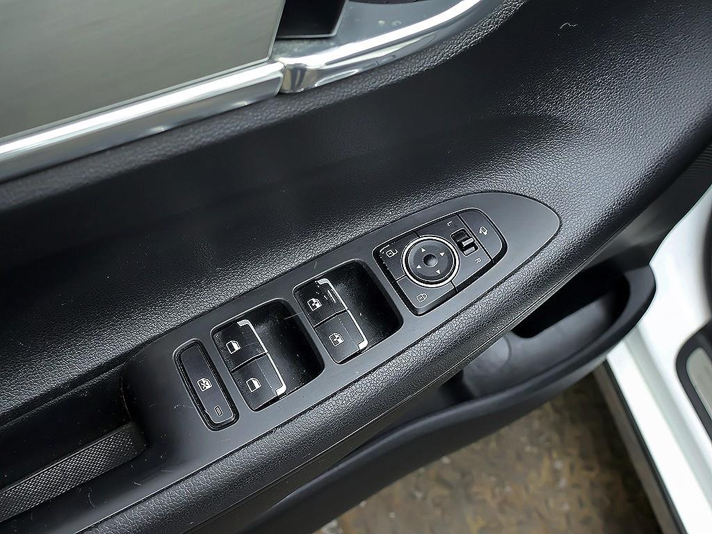Hyundai Grandeur — photo 13
