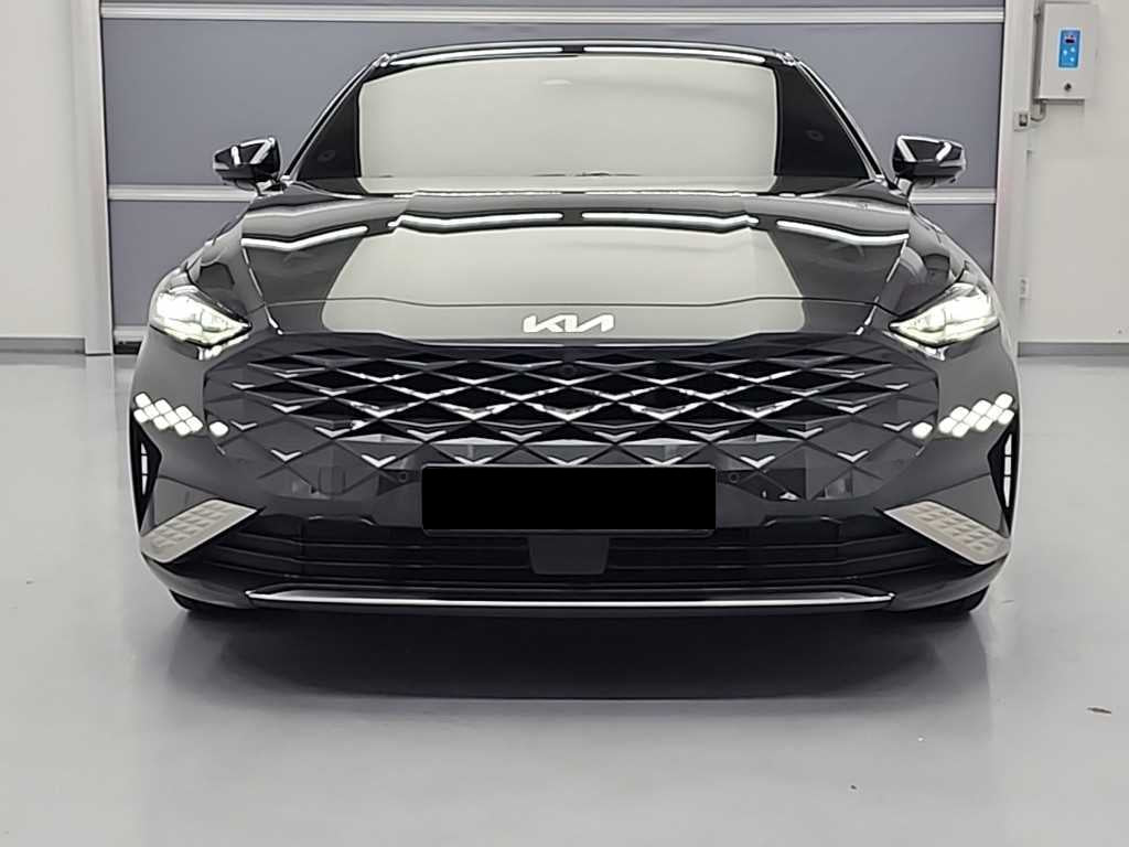 Kia K8 — photo 02