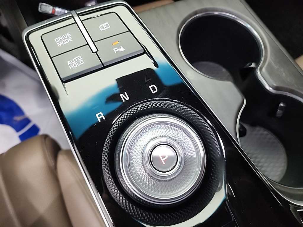 Kia K8 — photo 08