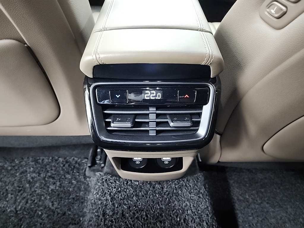 Kia K8 — photo 13