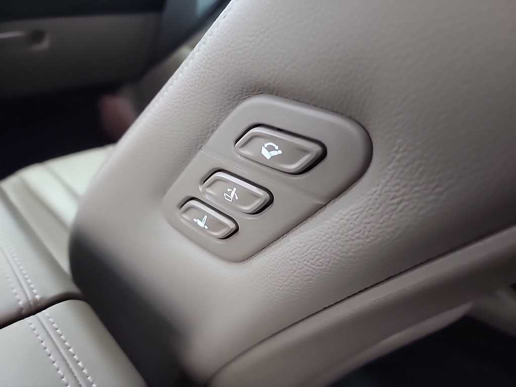 Kia K8 — photo 14