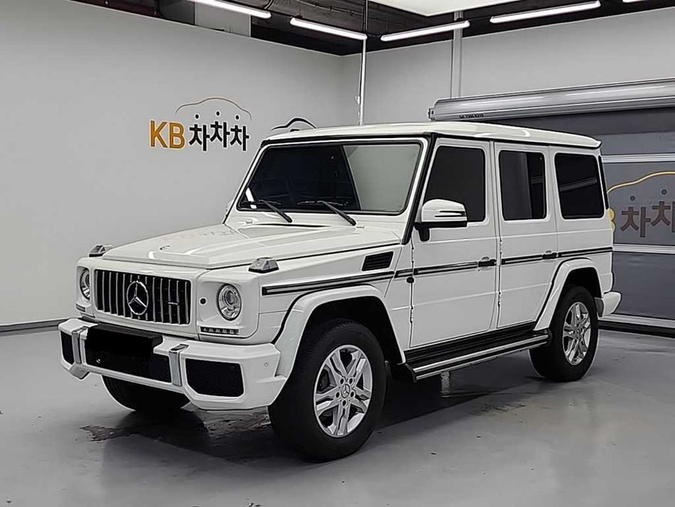 Mercedes-Benz G-Class — photo 01