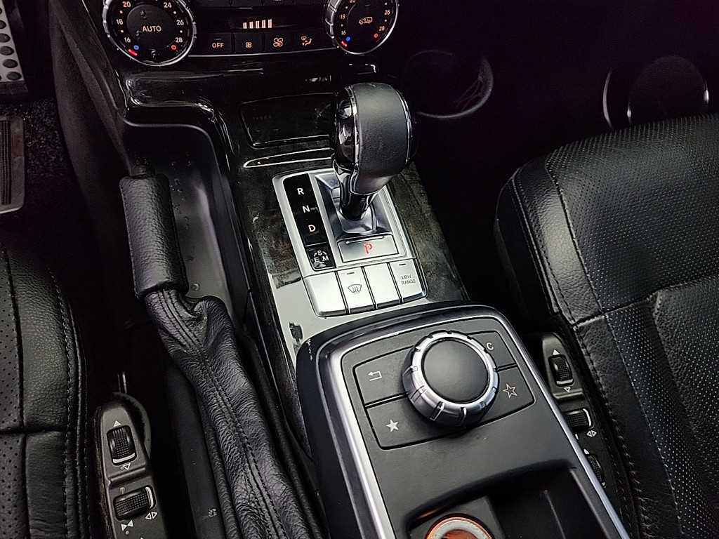 Mercedes-Benz G-Class — photo 08