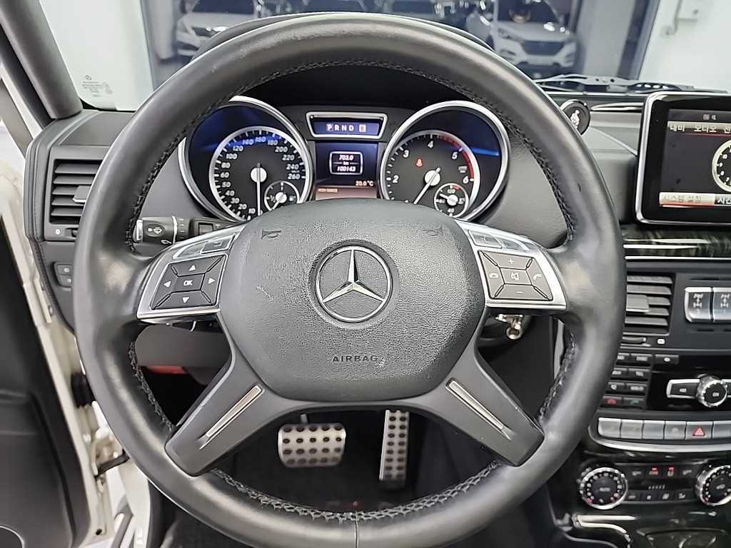 Mercedes-Benz G-Class — photo 09