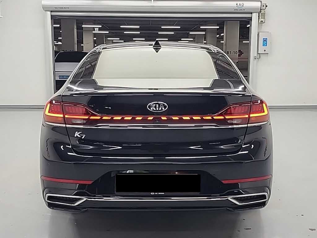 Kia K7 — photo 03