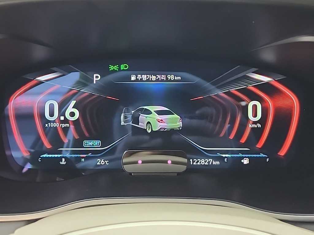 Genesis G70 — photo 08