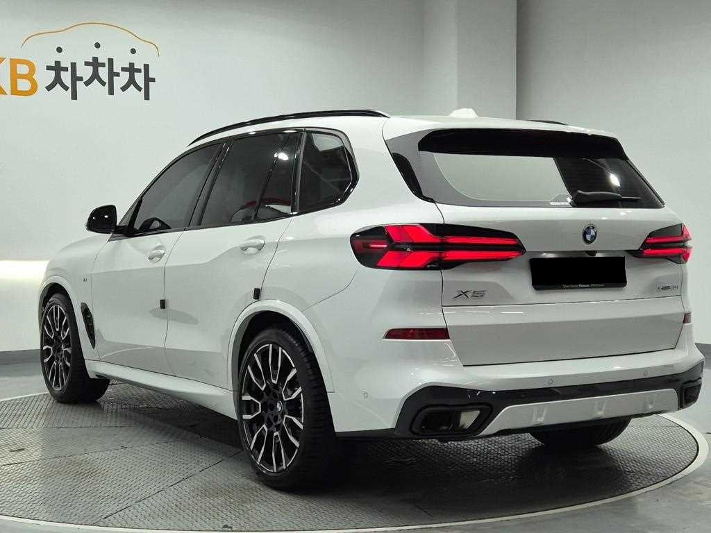 BMW X5 — photo 02