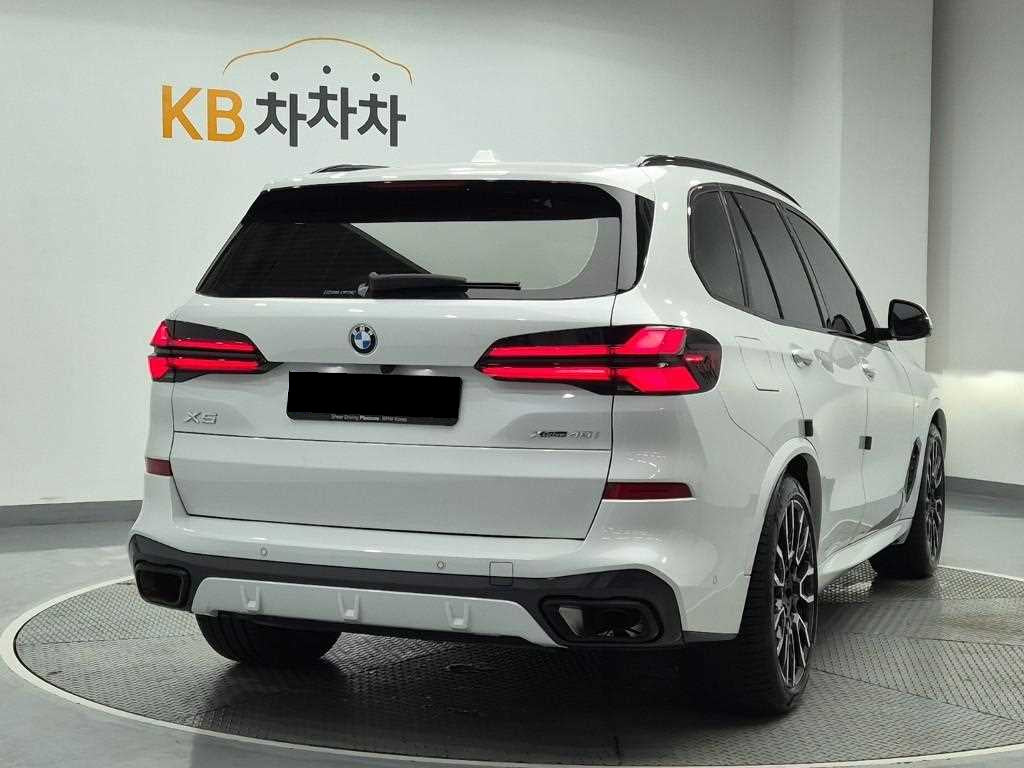 BMW X5 — photo 03