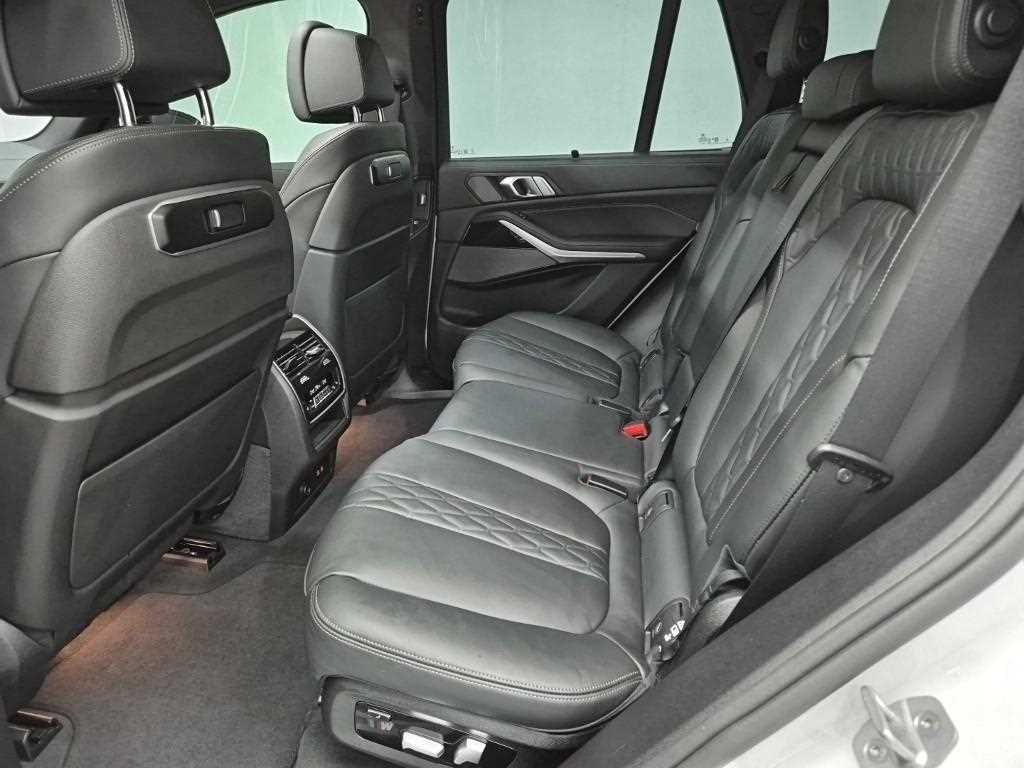 BMW X5 — photo 12