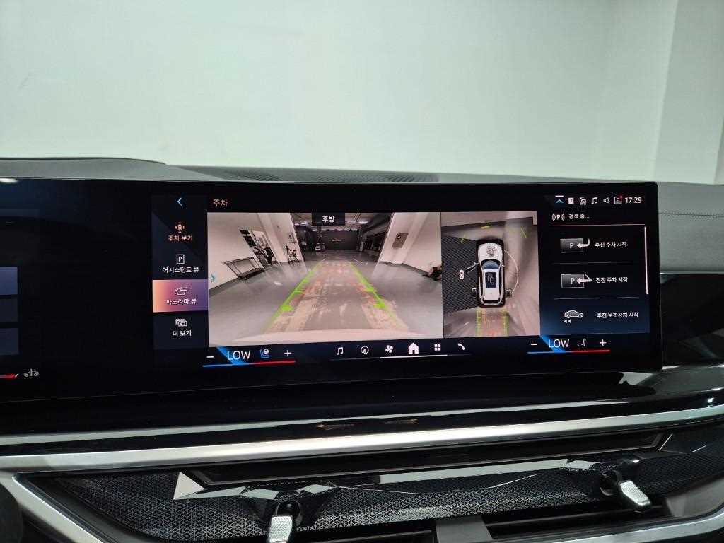 BMW X5 — photo 15