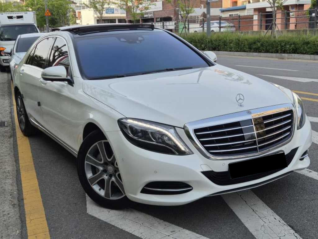Mercedes-Benz S-Class — photo 06