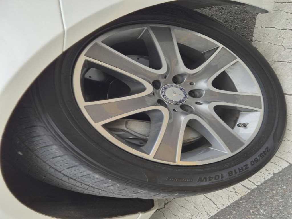 Mercedes-Benz S-Class — photo 07