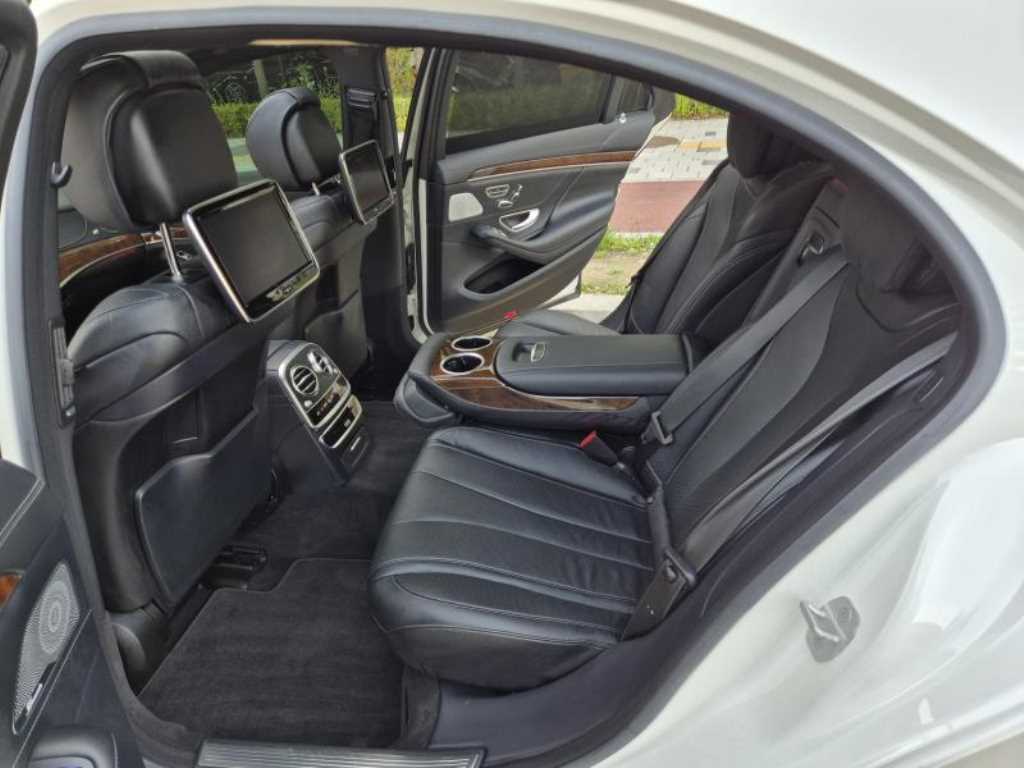 Mercedes-Benz S-Class — photo 12