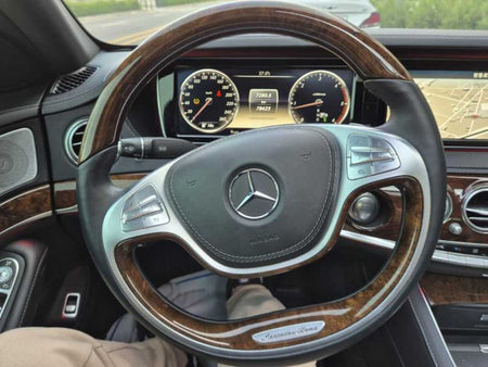 Mercedes-Benz S-Class — photo 16