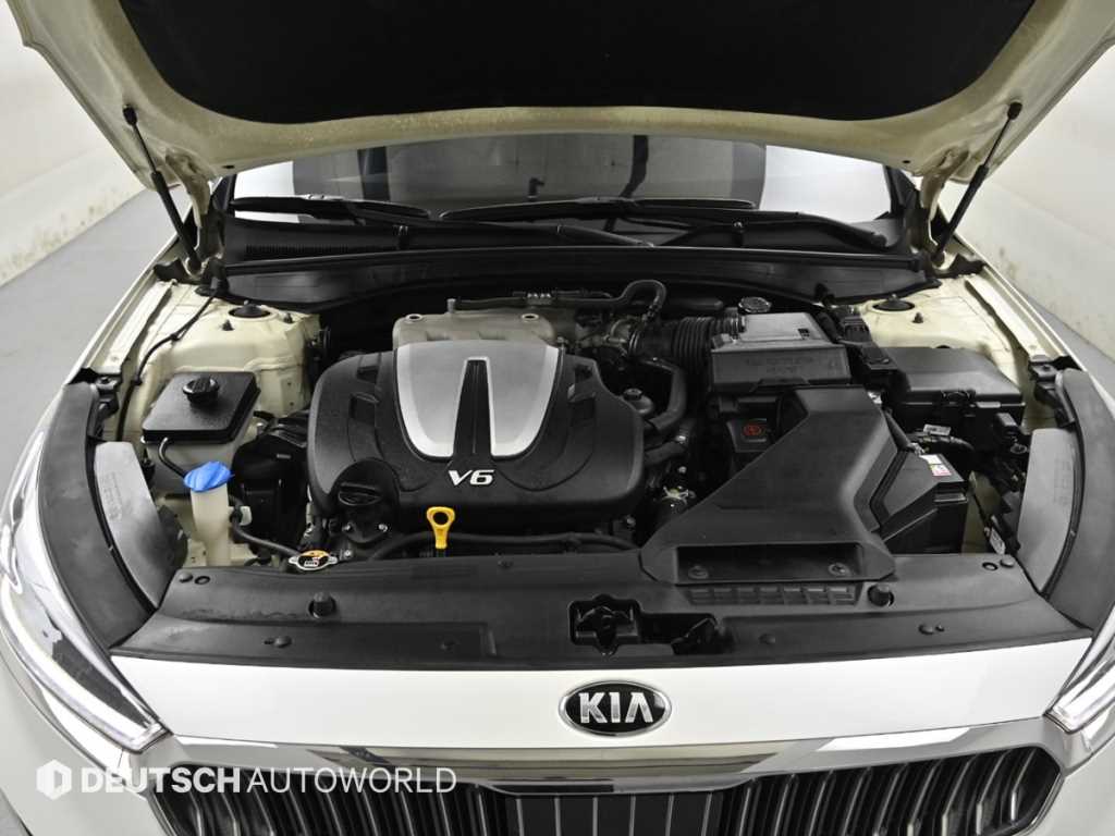 Kia K7 — photo 06