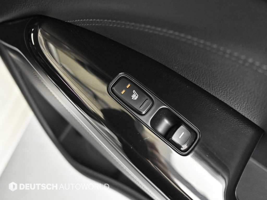 Kia K7 — photo 16