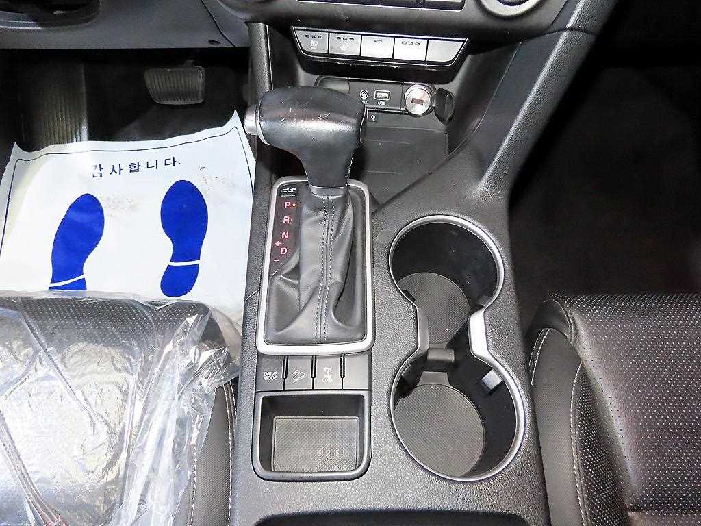 Kia Sportage — photo 12