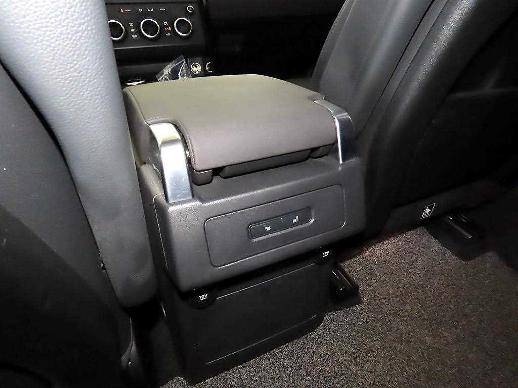 Land Rover Discovery — photo 15