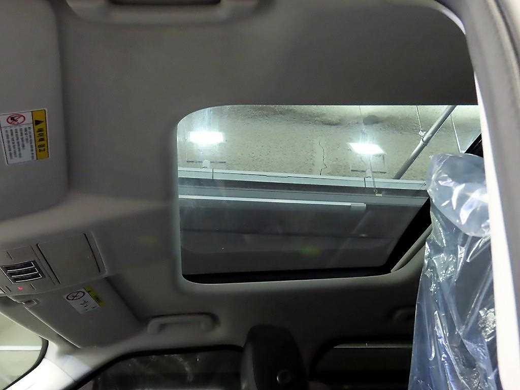 Land Rover Discovery — photo 16