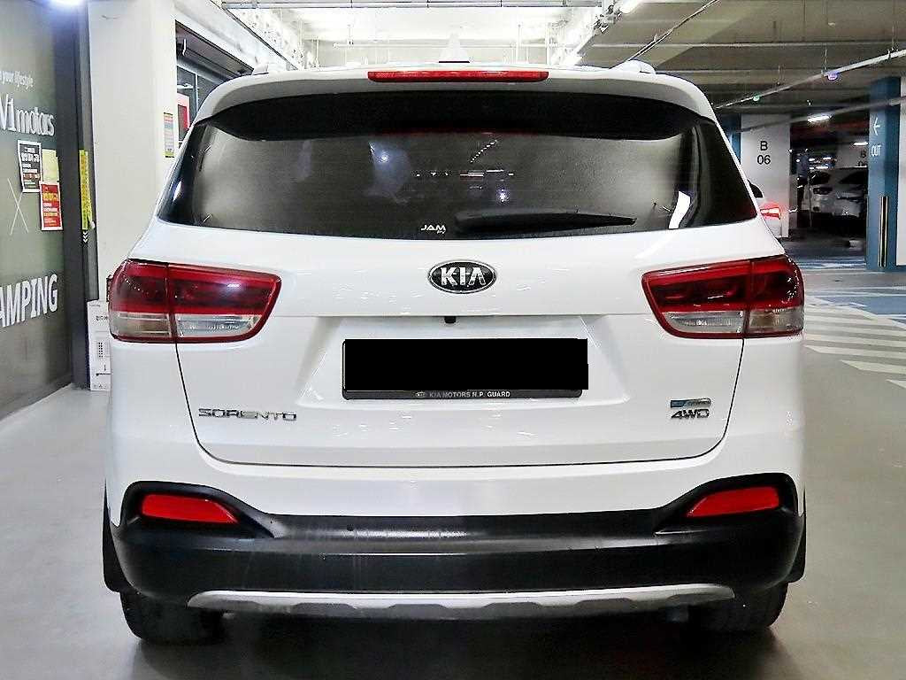Kia Sorento — photo 05