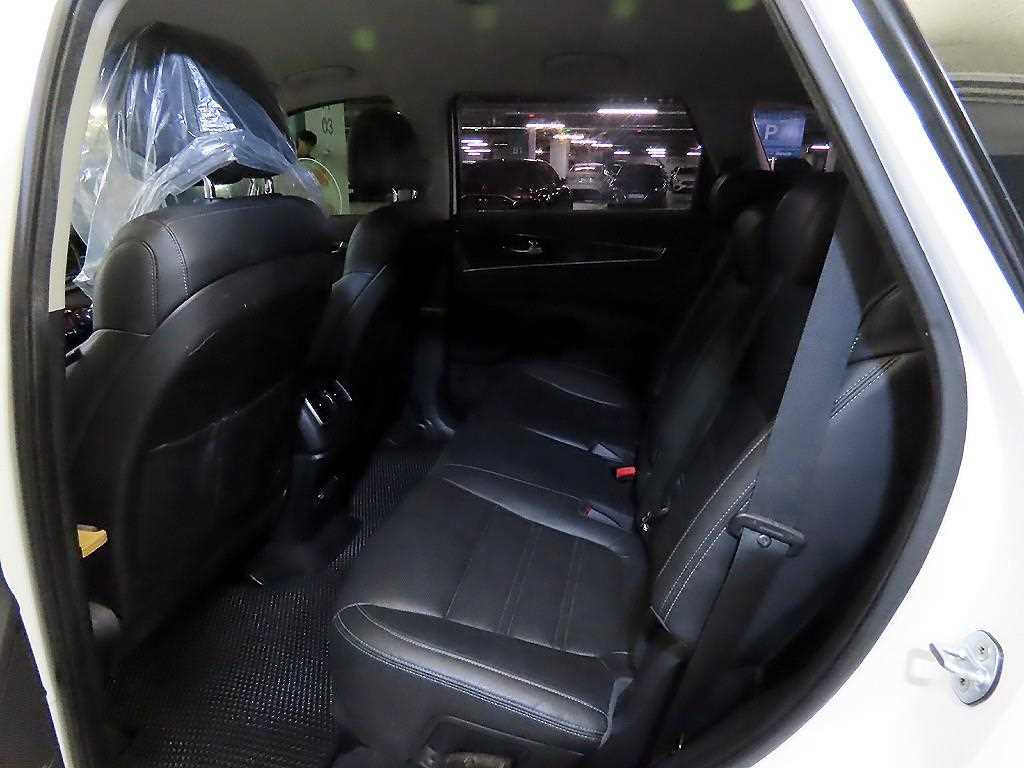 Kia Sorento — photo 07