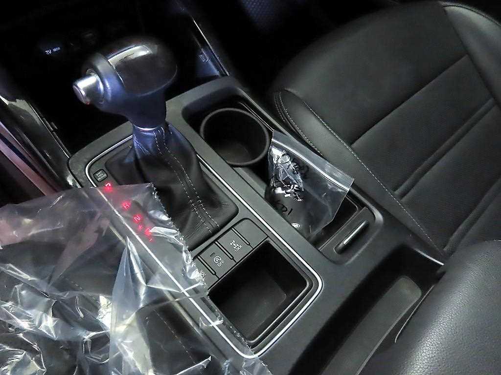 Kia Sorento — photo 12