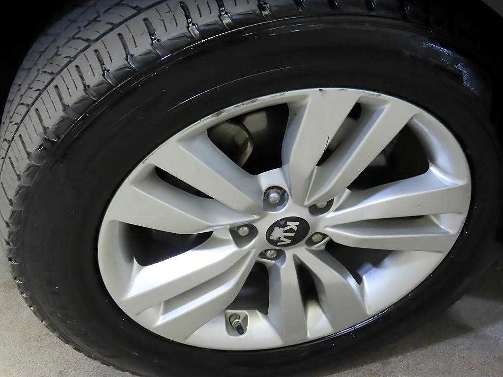 Kia Sorento — photo 20