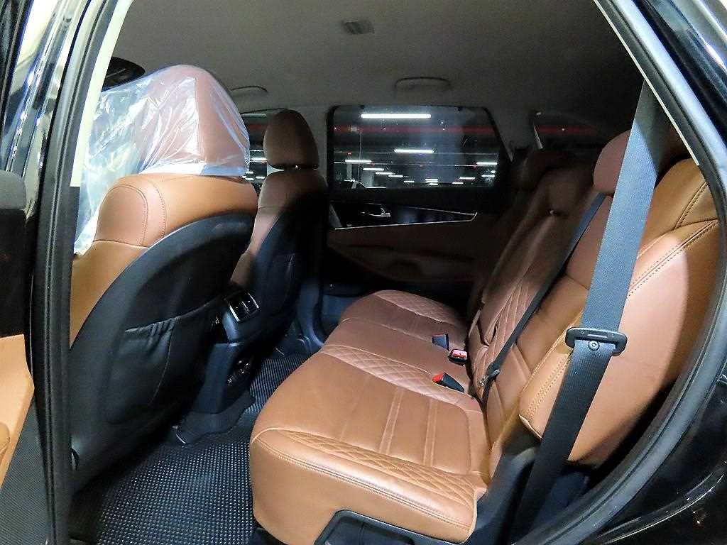 Kia Sorento — photo 07