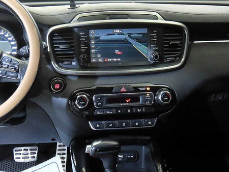 Kia Sorento — photo 11