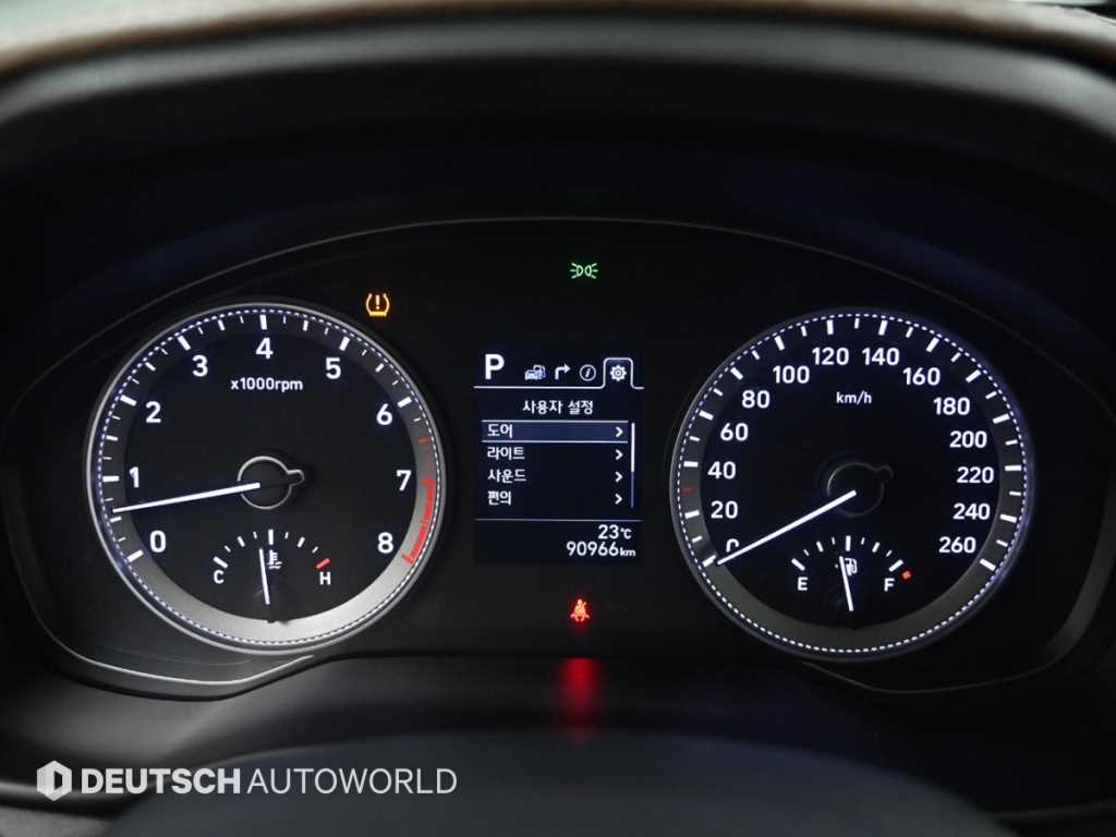 Hyundai Grandeur — photo 08